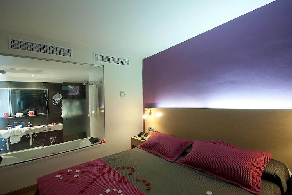 R2 Romantic Fantasia Dreams & Suites Hotel (Adults Only) Tarajalejo Exterior photo